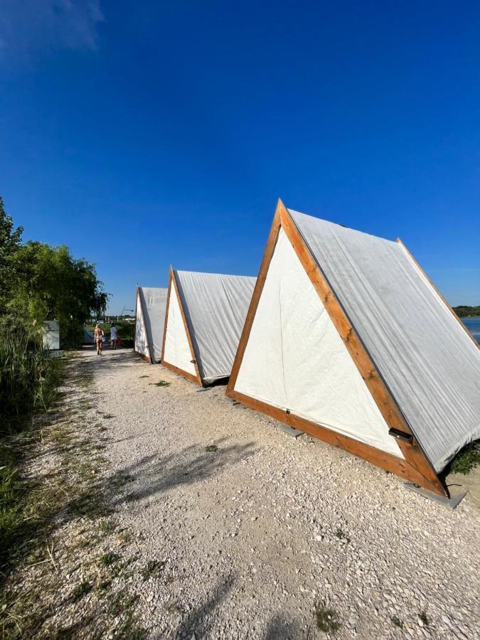 Lupa Tent Budakalász Zewnętrze zdjęcie